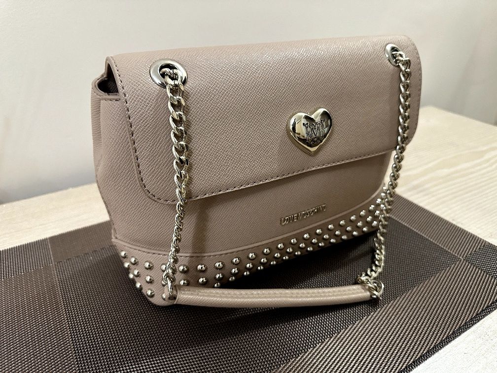 Оригинальные сумки Love Moschino