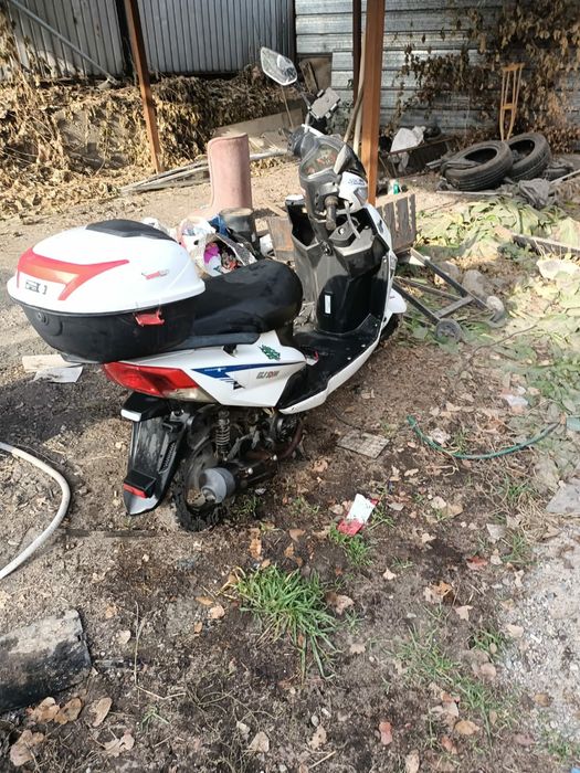 Продам мопед на полном ходу с документами тех паспорт и тд.