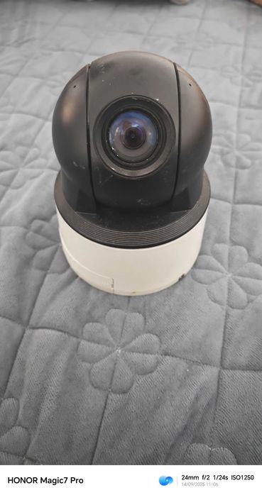 Cameră supraveghere Sony SNC-EP521 PTZ, zoom optic 36x
