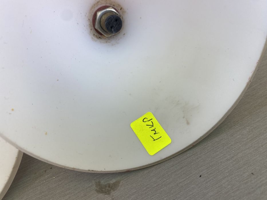 Тръбна лампа с млечно стъкло