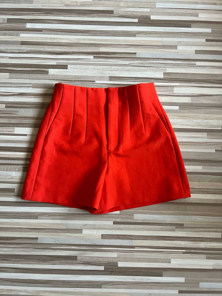 къси панталонки Guess, BSB, Zara