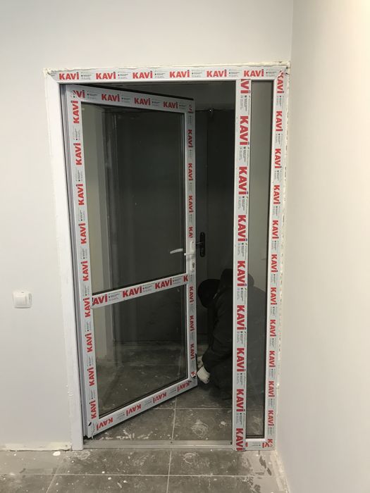 Пластиковые двери , окна , перегородки , балконы