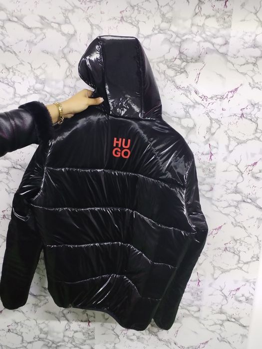 Vând Geacă iarna ultimul model