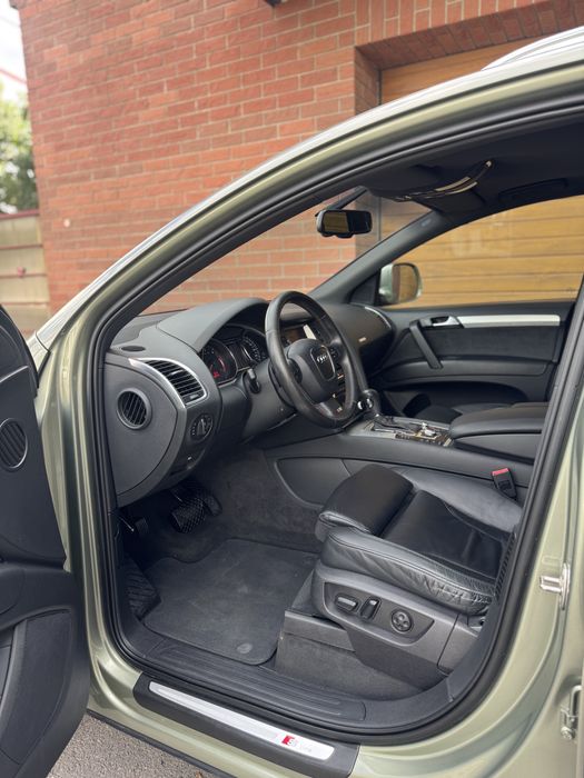 Audi Q7 S-Line 3.0 TDI QUATTRO 240CP doar 126.000KM PRIMUL PROPRIETAR