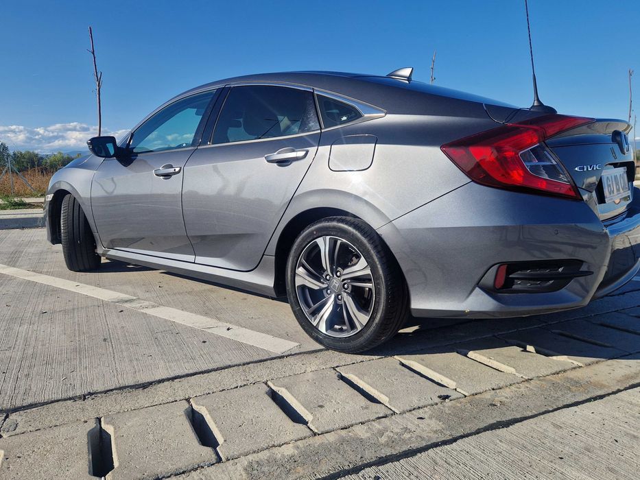 Honda Cvic sedan 1.5 vtec turbo - 182cp