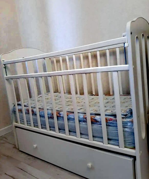 Манеж 30 тысяч. В отличном состоянии! Доставка есть!