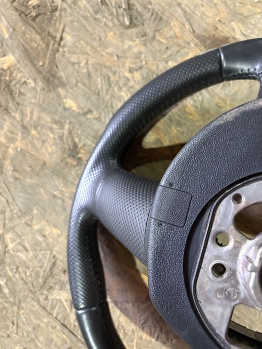 Audi A4 B8 Мулти Волан с Бег