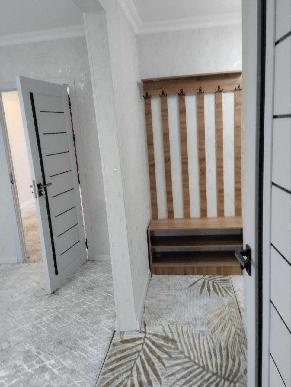 №3513.Продается 2х-передела в 3х-комнатную квартиру.