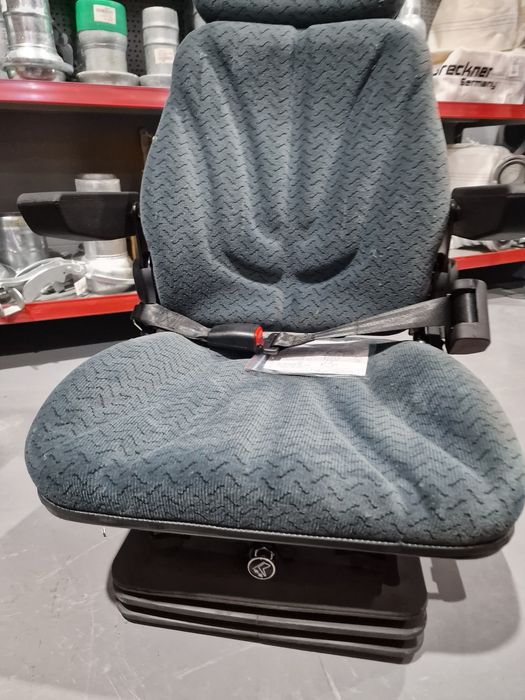 Scaun pneumatic tractor utilaje agricole cu compresor incorporat preț