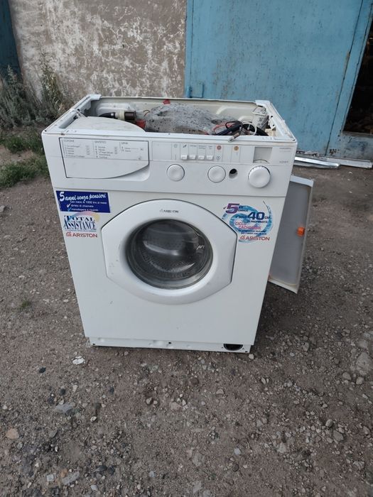 Стиральная машина Ariston - на запчасти