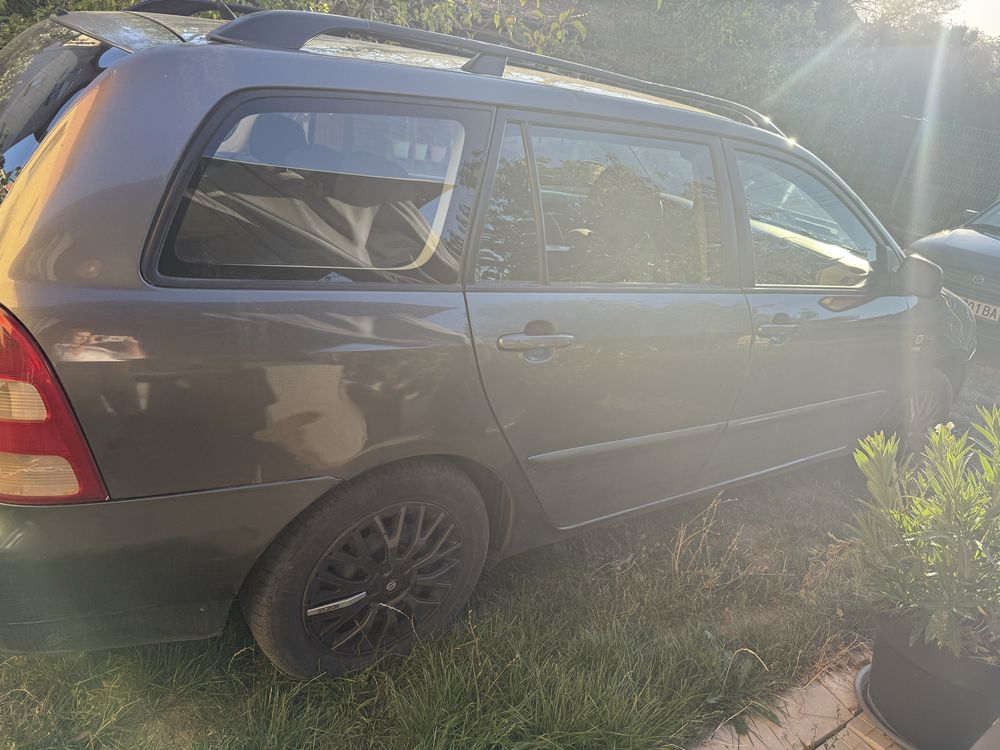 Продава Toyota Corola