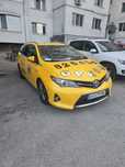 Toyota auris такси