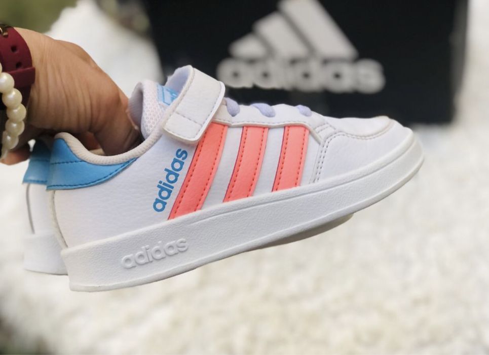 Adidasi fata ADIDAS-marimea 28,inter18cm,nu ghete piele Geox,Zara,