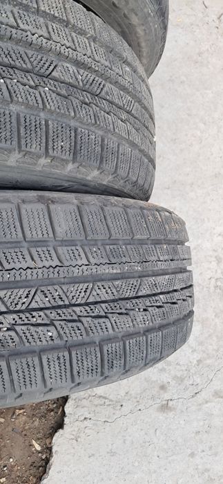 Зимние шины 195 60R15.