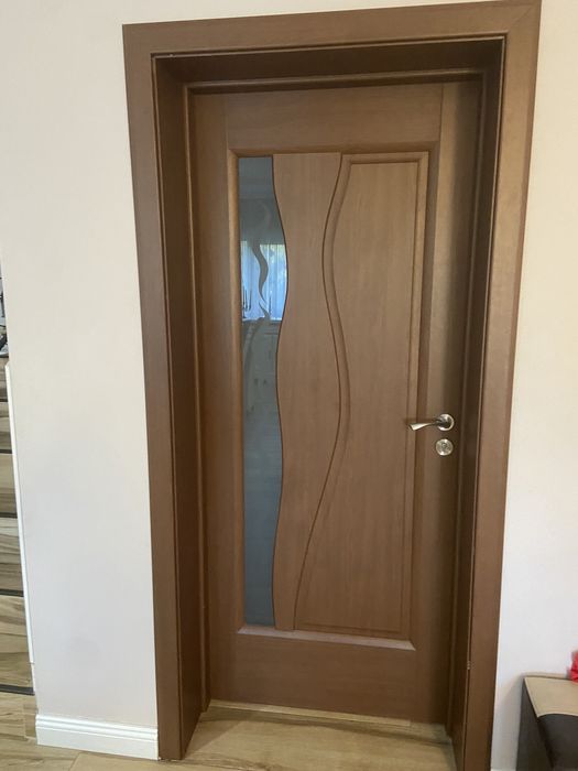 Vind 3 usi interior stare buna