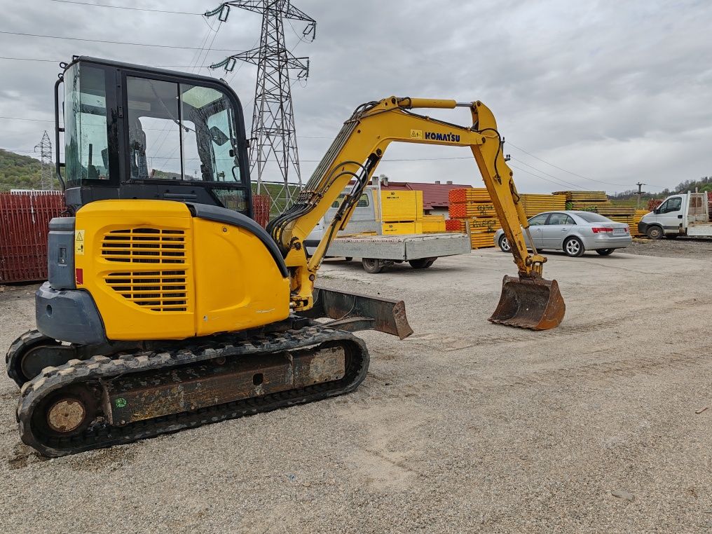 Komatsu PC50 an 2006 import Italia 3 cupe motor yanmar 4 cilindri