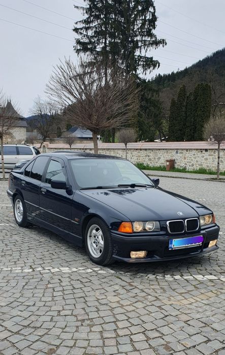 Vând bmw E36 318 benzină