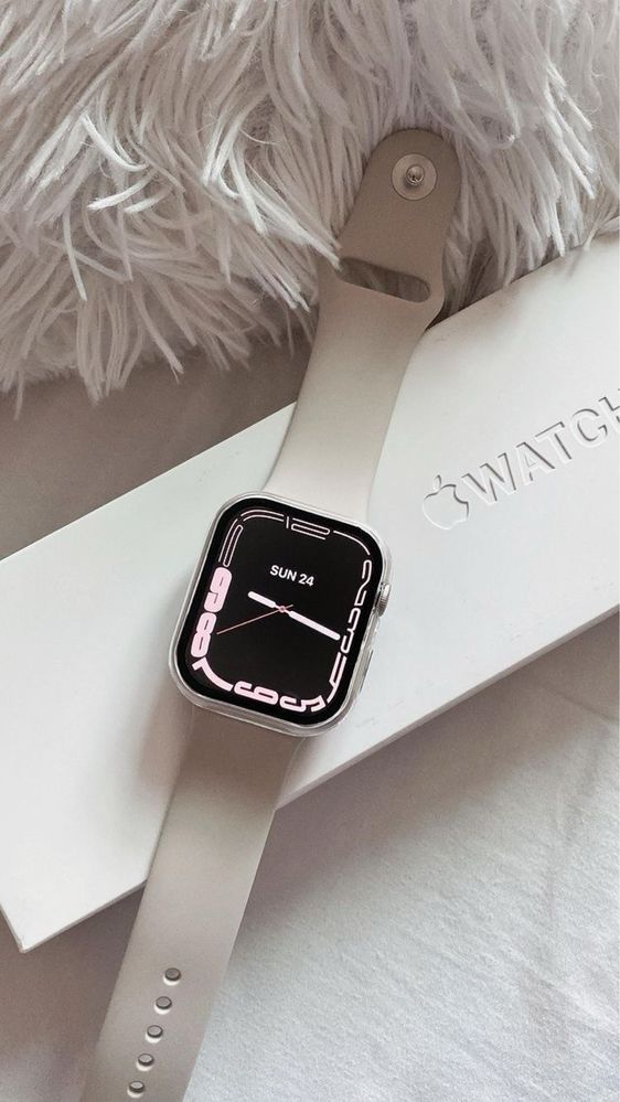 Apple watch 7, серебристого цвета
