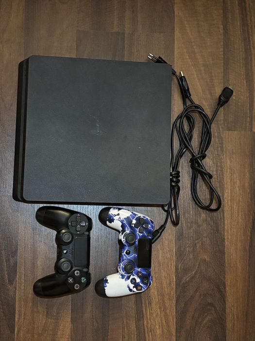 Playstation 4 slim 1TB