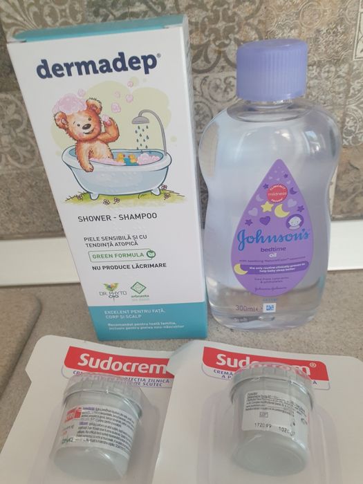 Vand set produse ingrijire bebe