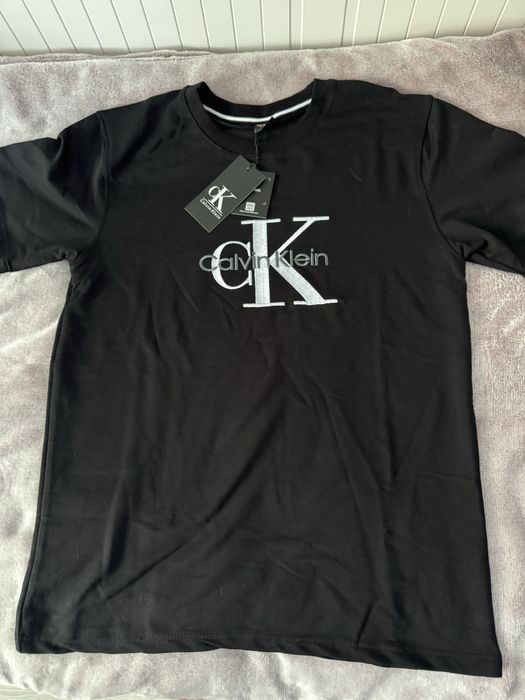 Set tricou si pantaloni scurti