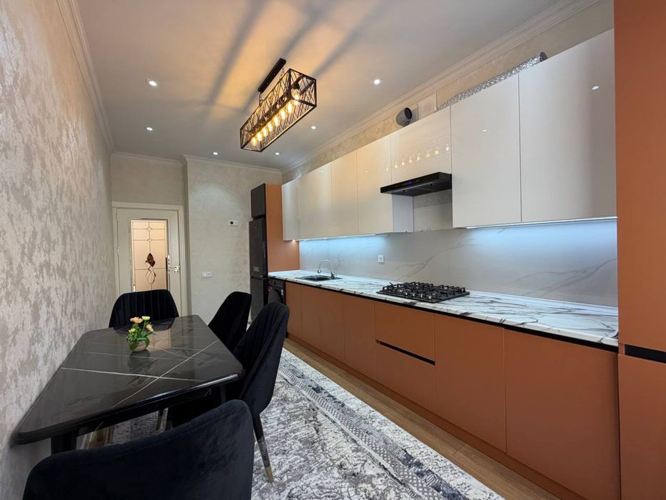 Продается 4х комнатная квартира