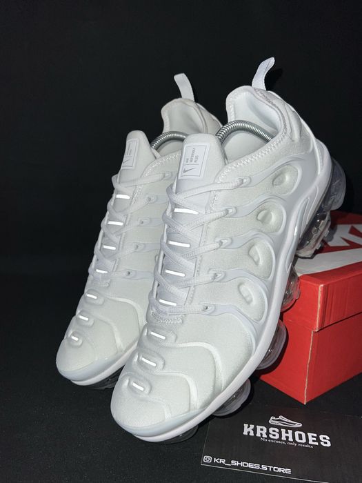 Nike Air VaporMax Plus “White” *Цена в разпродажба* (реални снимки)