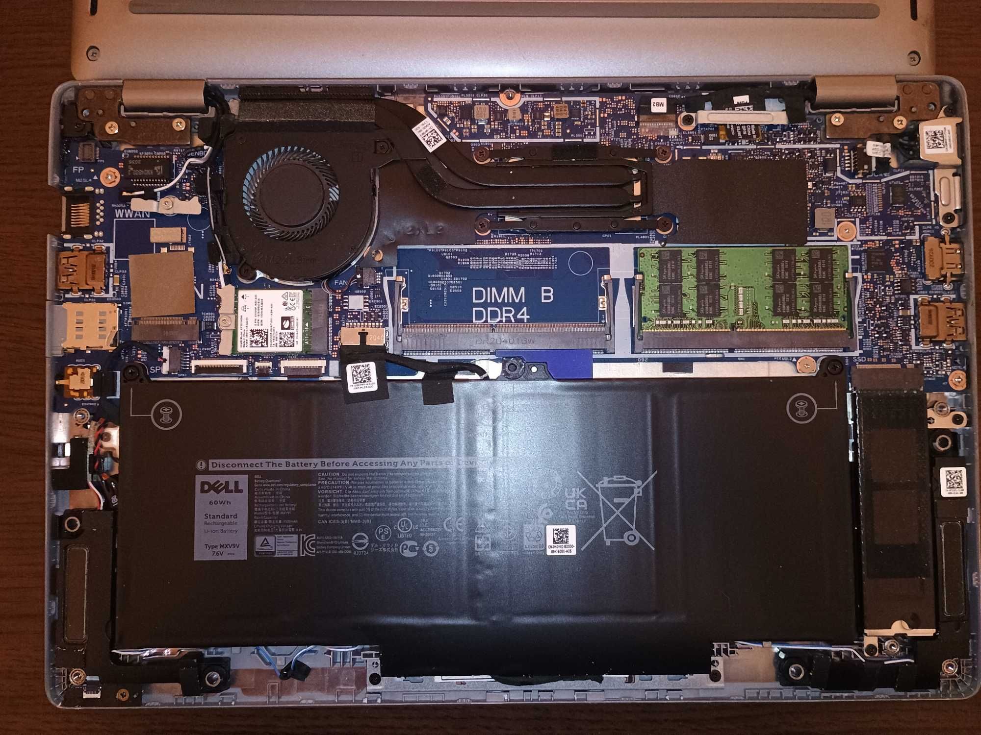 Dell Latitude 5310 13.3" i5-10310U 16GB 512GB NVMe Добро състояние