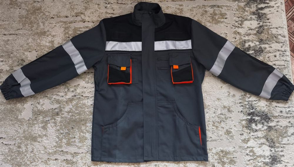 Продам спец одежду