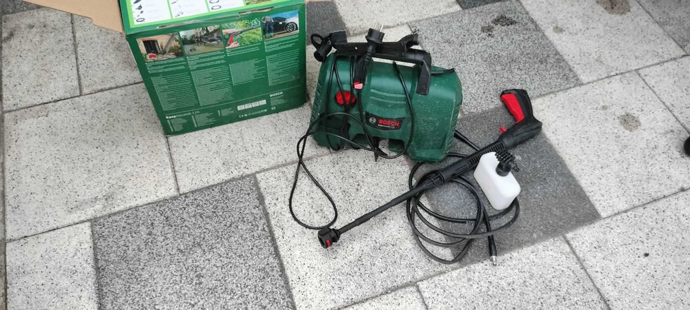 Aparat de spalat cu presiune (Turbojet)
Bosch EasyAquatak 110