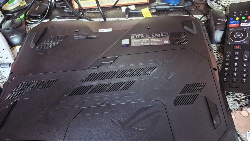 Laptop Gaming ASUS ROG G703GXR i7-9750H ram 40gb rtx 2080