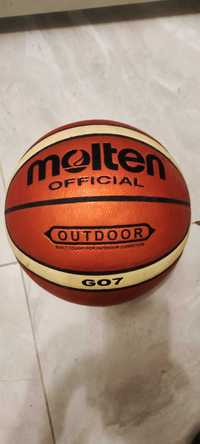 Баскетболна топка Molten