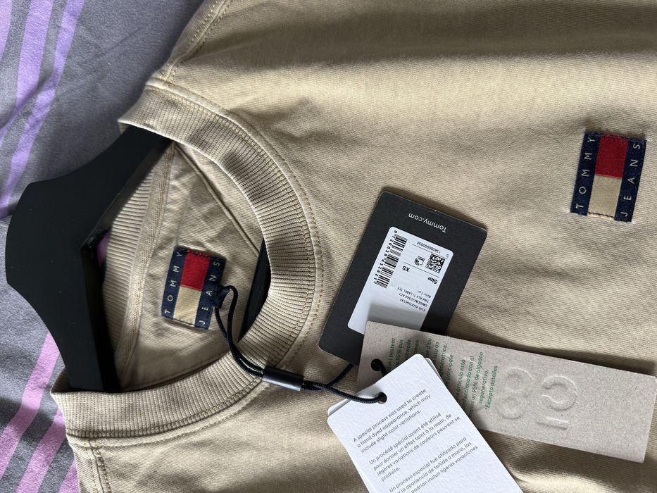 Tommy Jeans tricou cu logo mic bej marimea XS nou original