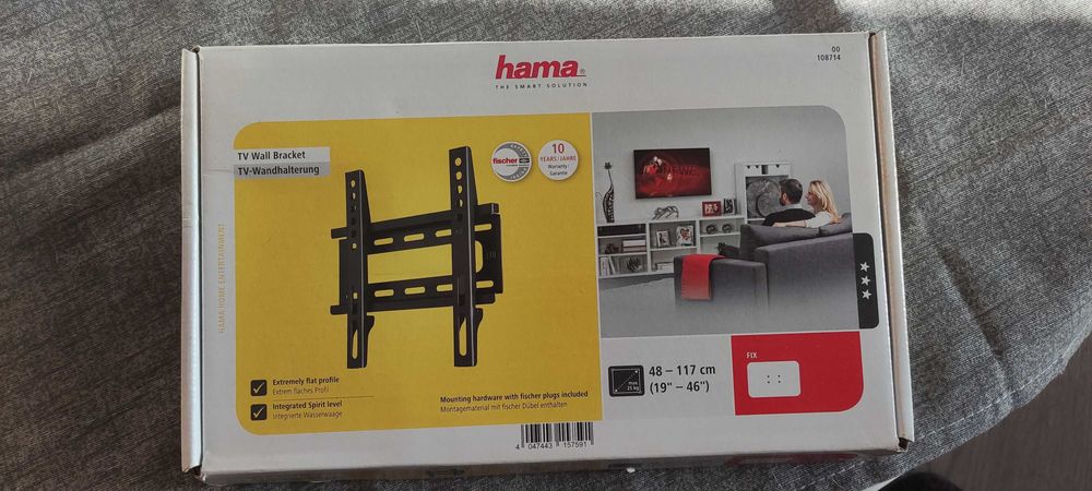 Чисто нова  стенна стойка за Телевизор