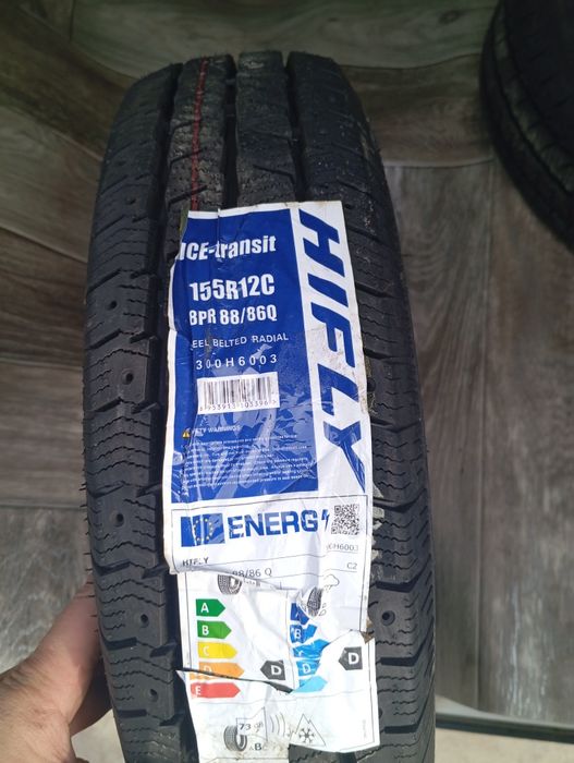 Шины R 12 C 155  новые