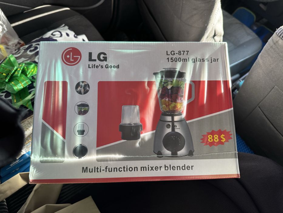 Продаётся блендер LG 877
