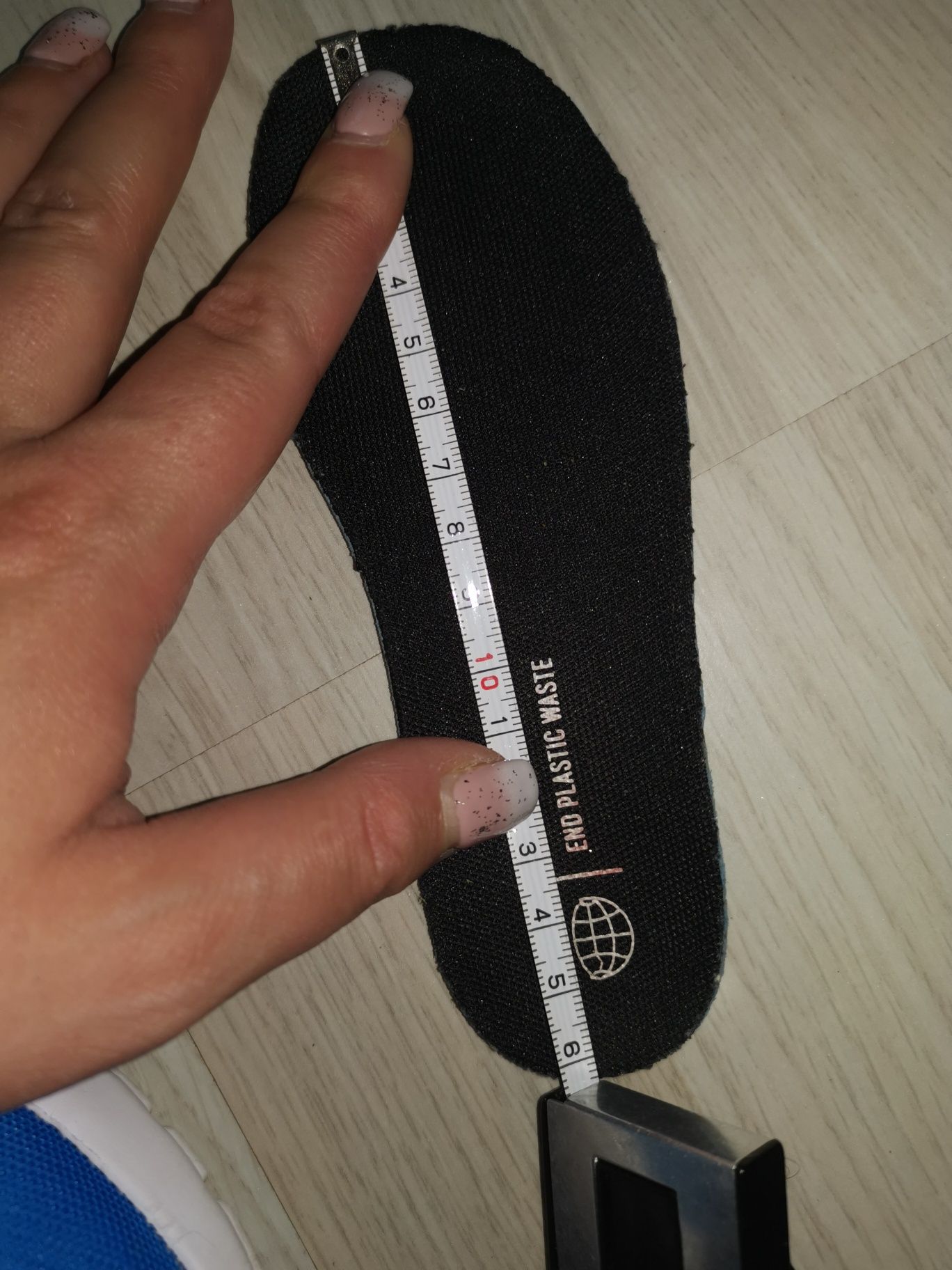 Маратонки adidas 25,5 номер