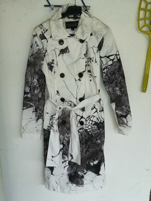 Демисезонные плащ,куртка, плечики