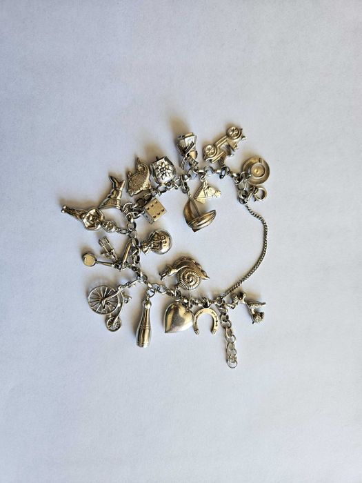 СРЕБЪРНА ГРИВНА С ТАЛИСМАНИ - .835 сребро - 2 броя