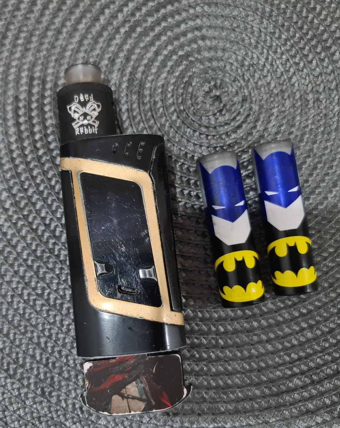 Dead Rabbit / Smok Alien