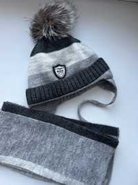 Продам детский зимний набор (шапка,шарф) на 2-3 года