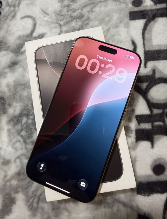 Vand urgent Iphone 16 pro max