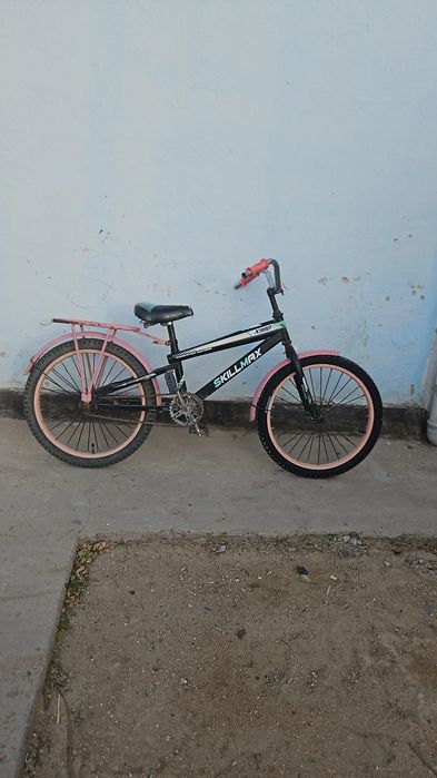 Баланың велосипеді сатылады