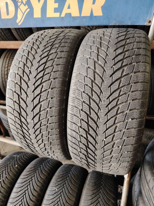 235/40 R19 Nokian WR M+S cu buză pt jante