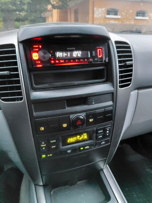 Kia Sorento 2.5 140кс