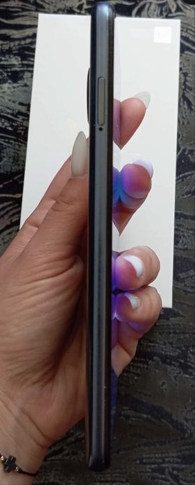 Продавам телефон Xiaomi 10T Lite