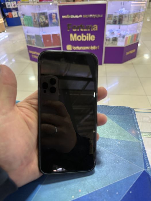 Айфон 15про 128 в идельном состояние