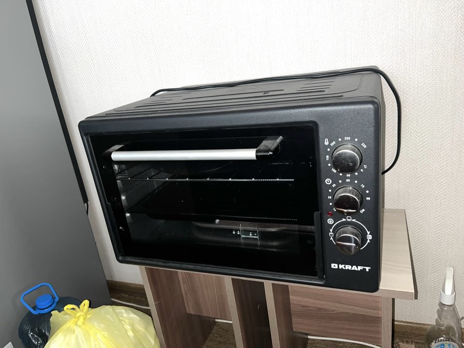 Продаю элекстрическую духовку