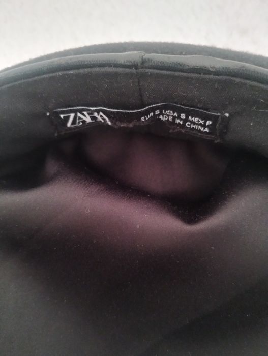 Дамски Каскет ZARA