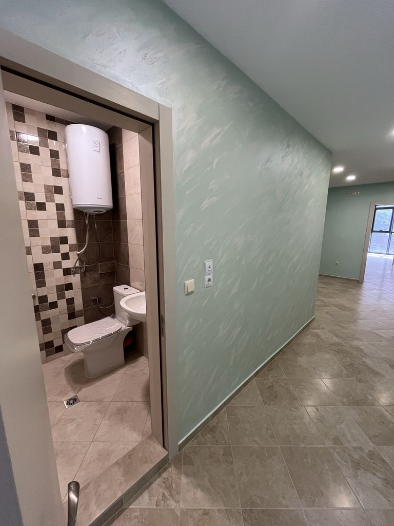 Дава се под наем Офис в Варна, Гранд Мол Варна - 93 кв.м за 1275 € - Снимка #3